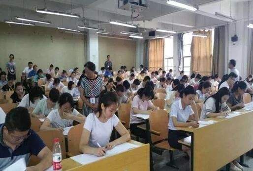 成人高考报考人数