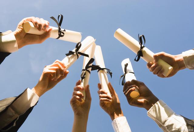 二级建造师报考需要工作年限吗？怎么填？