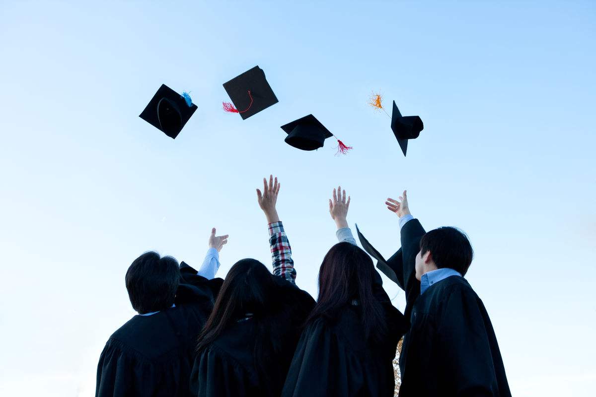 2024年成人高考报名是几月份