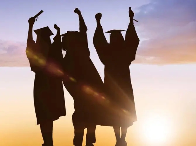 成人大专等于专科吗 成人大专等于专科吗